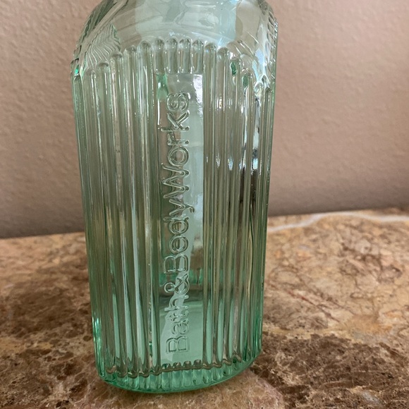 ‘Sage’ Vertical Lines Gentle & Clean Foaming Hand Soap Dispenser by BBW, NWTags - Picture 4 of 9